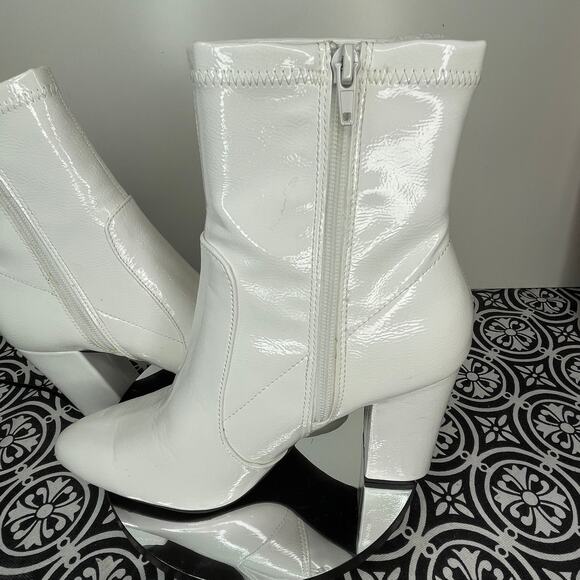 Wild Pair Becci Sock Booties white 8.5m - Picture 9 of 14